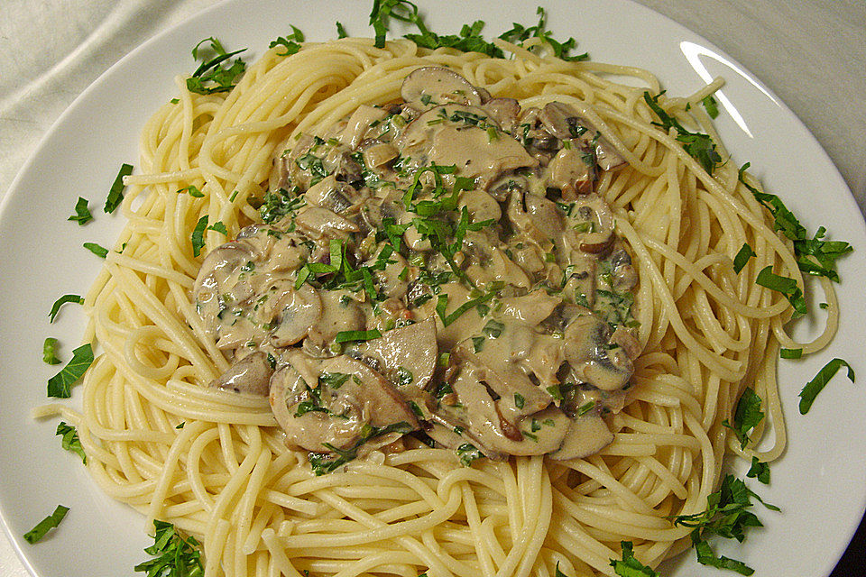 Spaghetti mit Steinpilzsauce