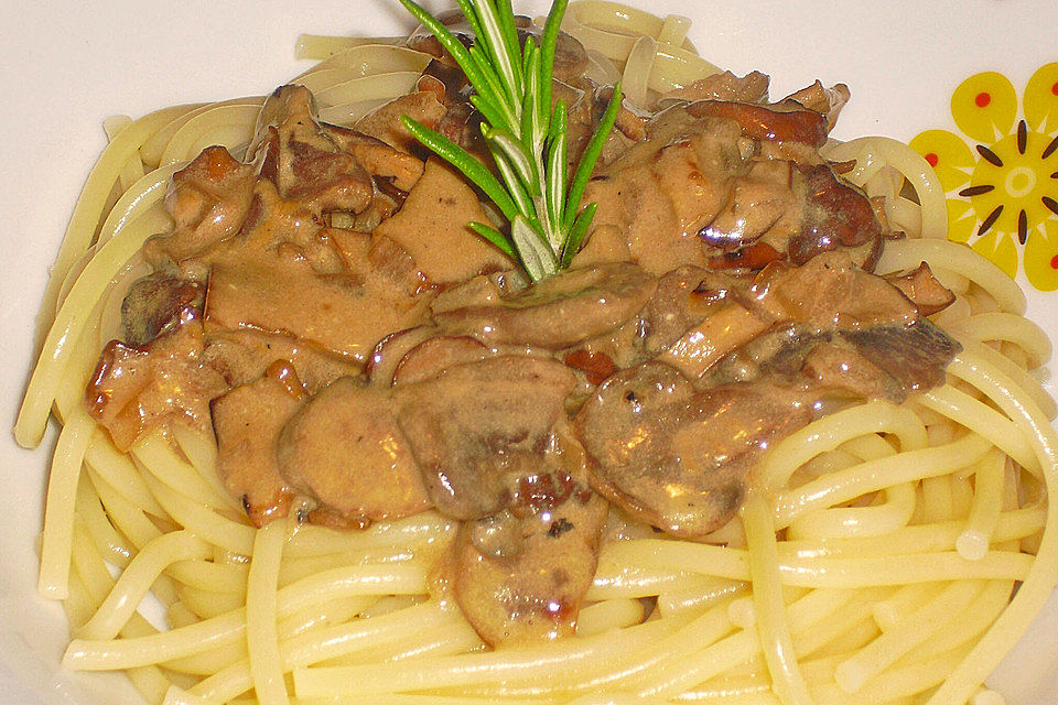 Spaghetti mit Steinpilzsauce