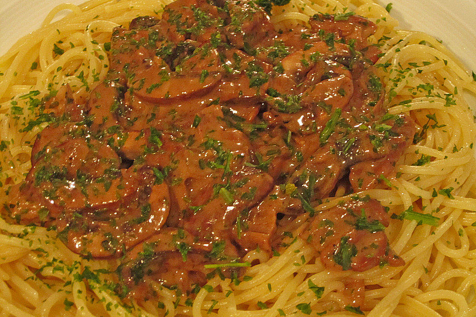 Spaghetti mit Steinpilzsauce