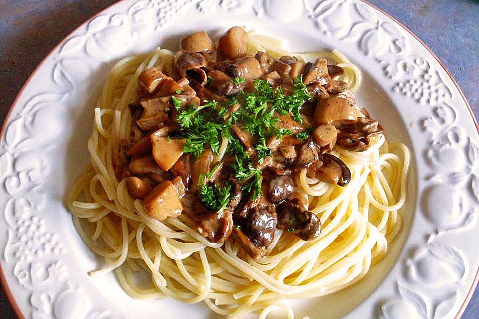 Spaghetti mit Steinpilzsauce