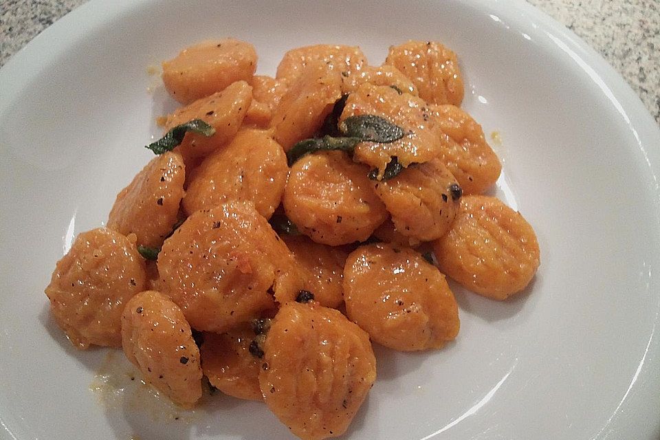 Kürbisgnocchi mit Salbeibutter