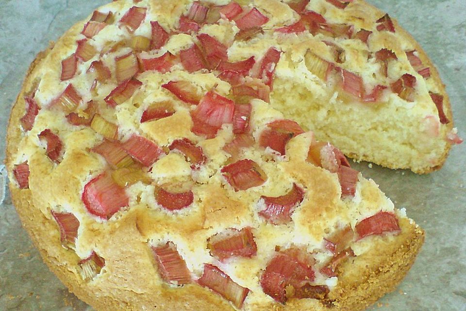 Rhabarberkuchen mit Eierlikör