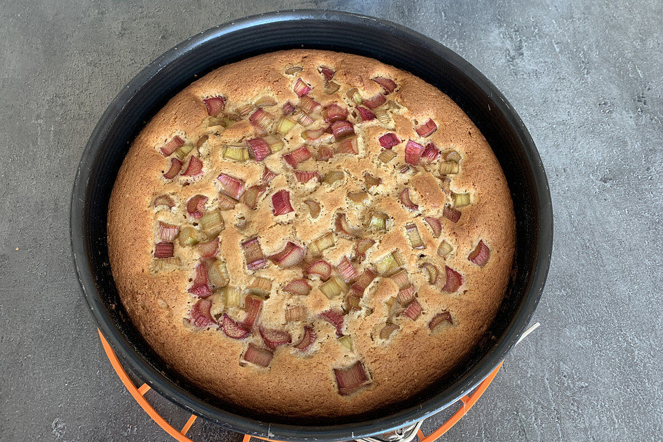 Rhabarberkuchen mit Eierlikör