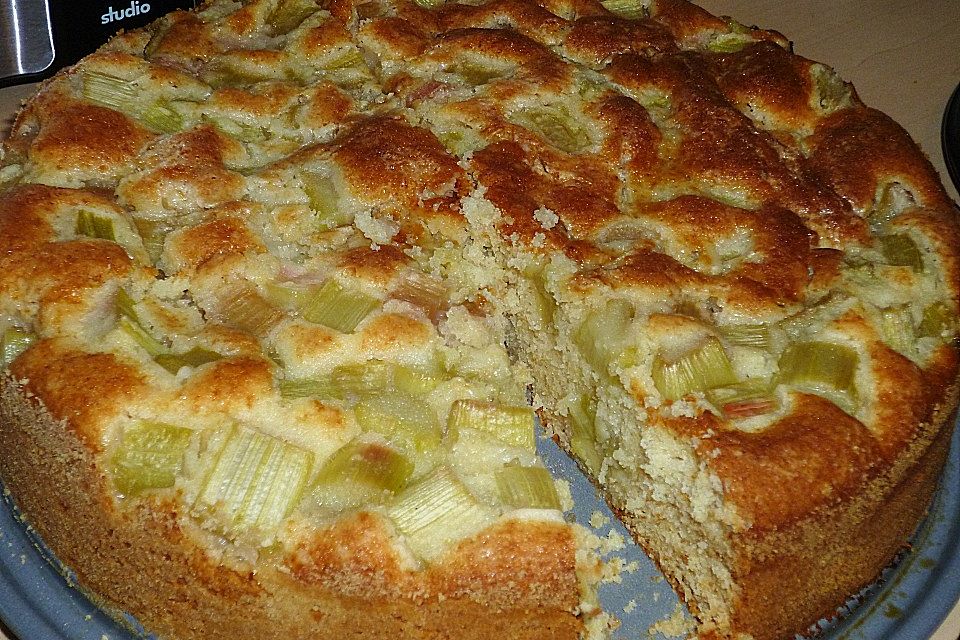 Rhabarberkuchen mit Eierlikör