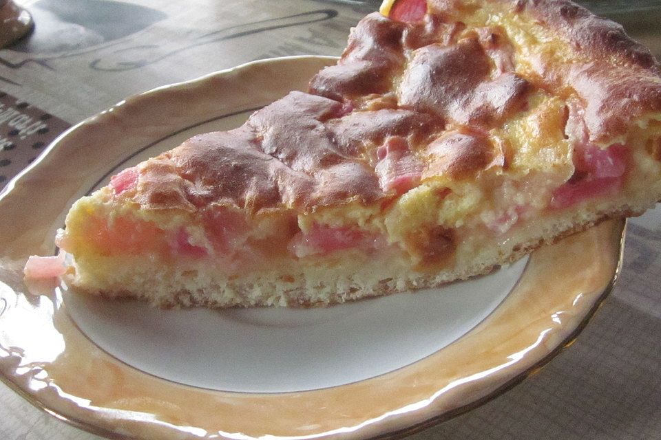 Rhabarberkuchen mit Eierlikör