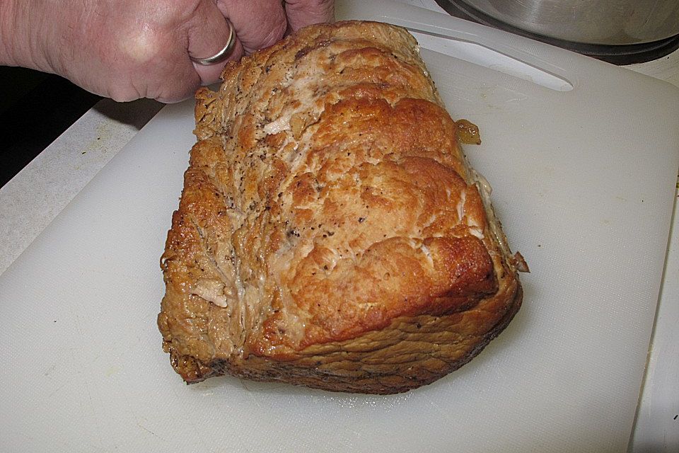 Schweinebraten aus dem Römertopf