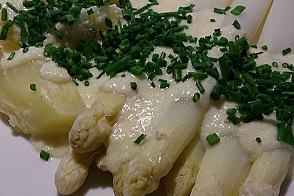 Spargel mit kalorienarmer Sauce