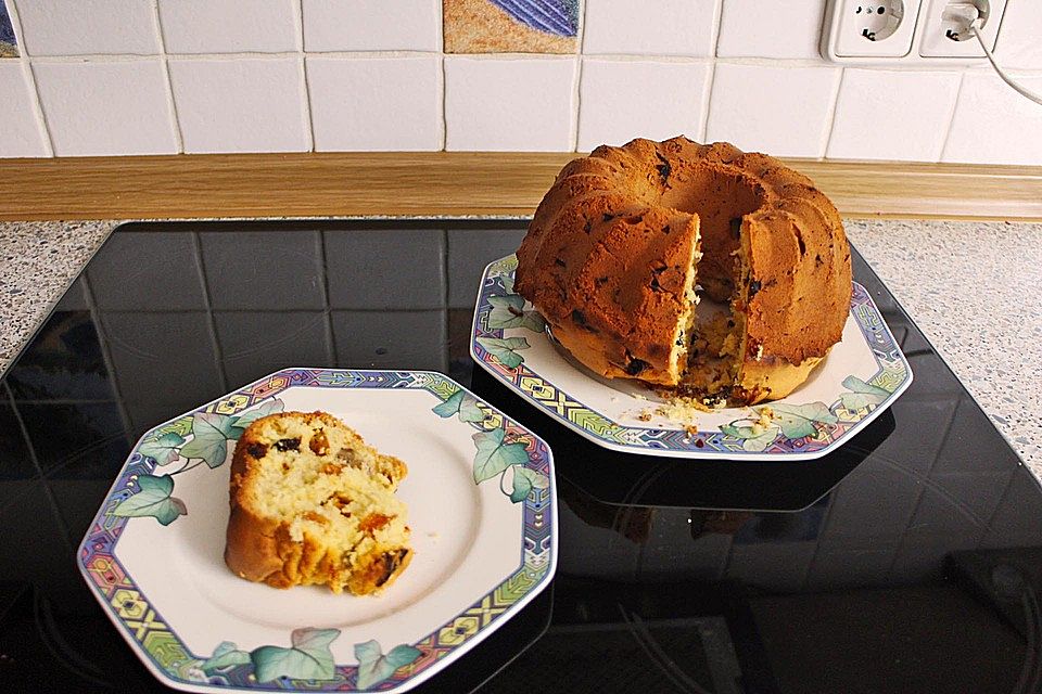 Saftig knackiger Nusskuchen