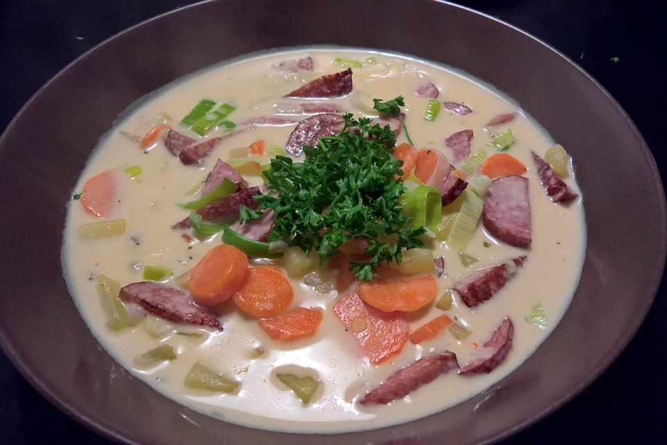 Cabanossi-Käse-Suppe