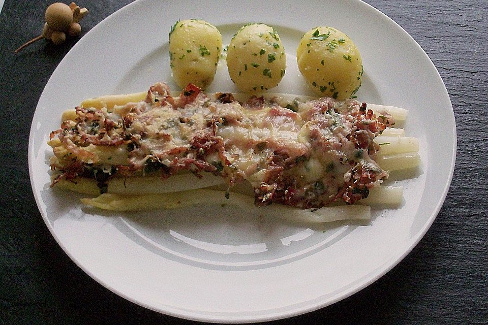 Gratinierter Spargel mit Petersilienkartöffelchen