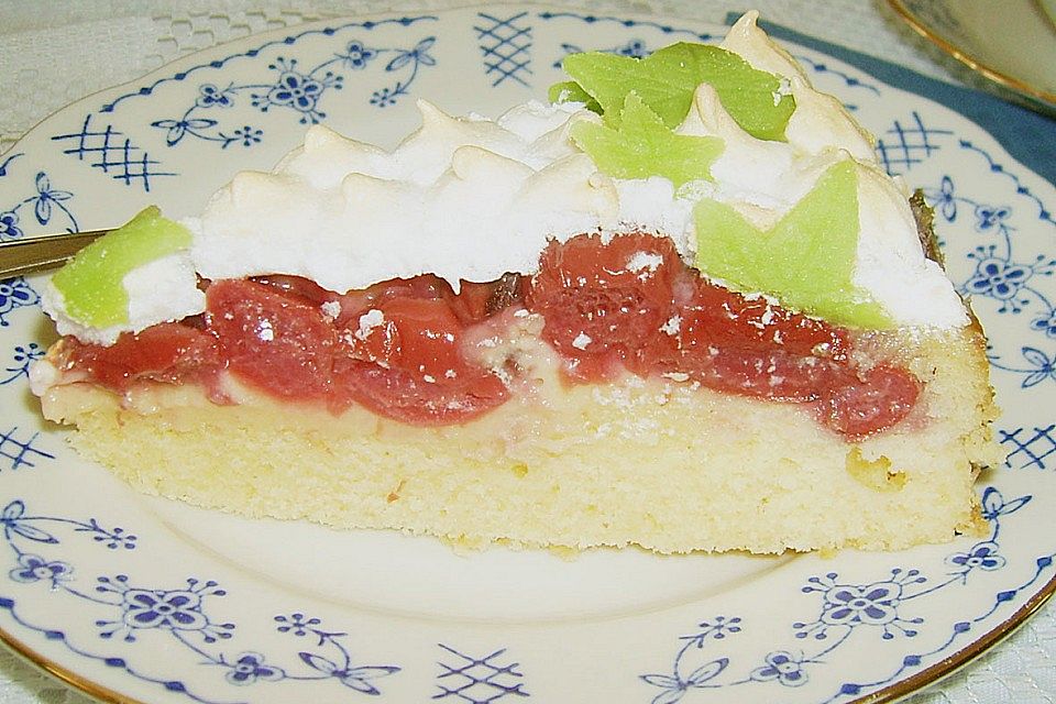 Kirschkuchen mit Baiser