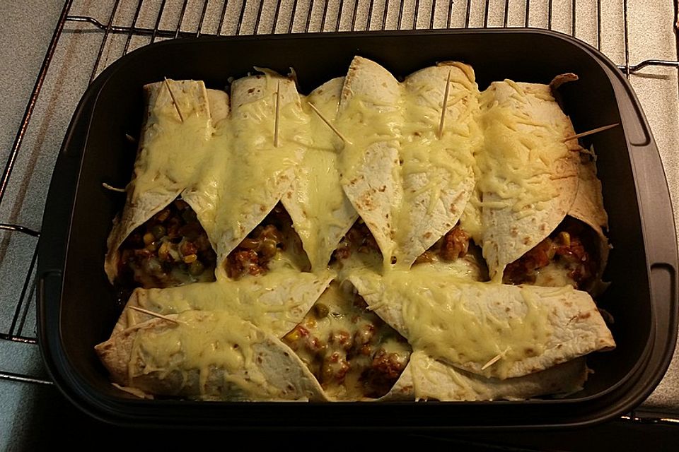 Überbackene Enchiladas mit Tzatziki