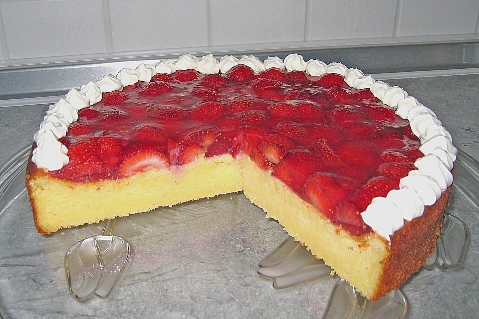 Grießtorte mit Fruchtguss