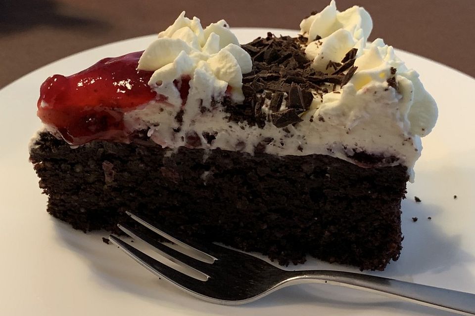 Herrentorte mit  Preiselbeeren und Kaba