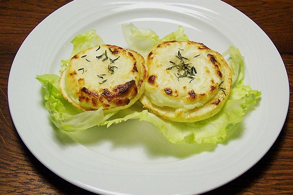 Apfel, mit Ziegenkäse überbacken