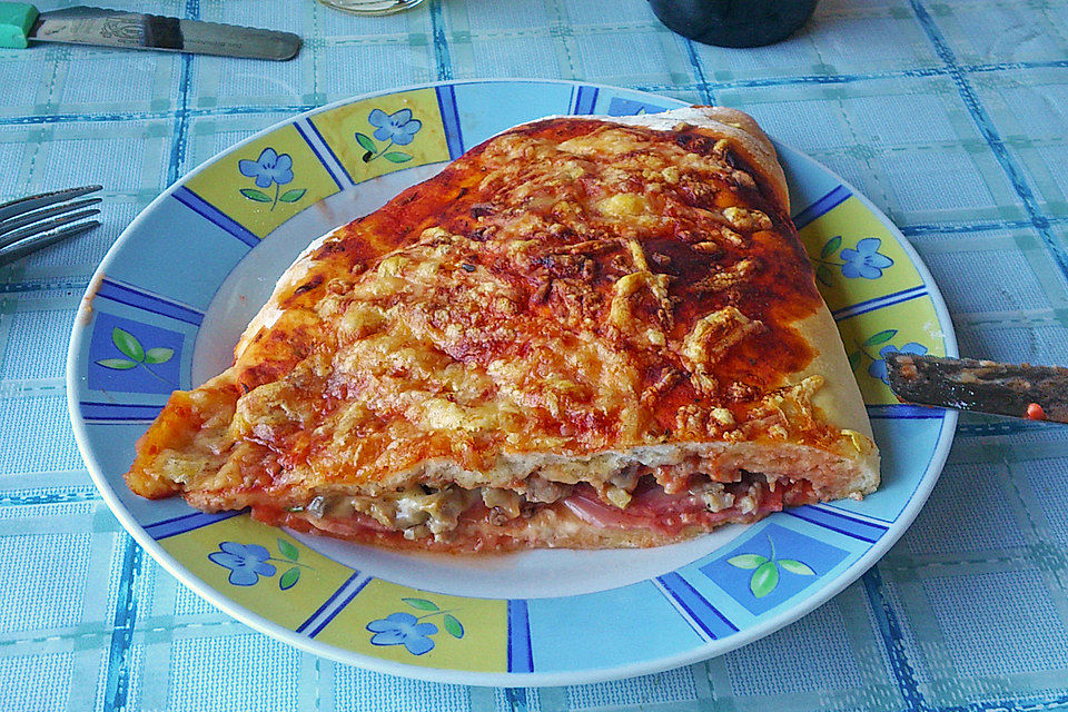 Schnelle Calzone