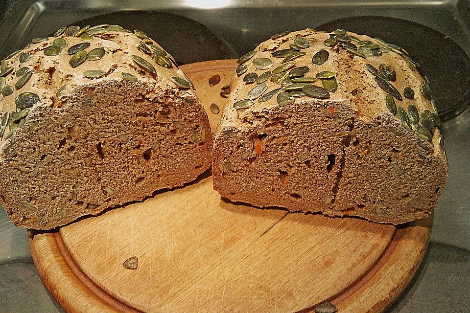 Kürbiskern - Karottenbrot