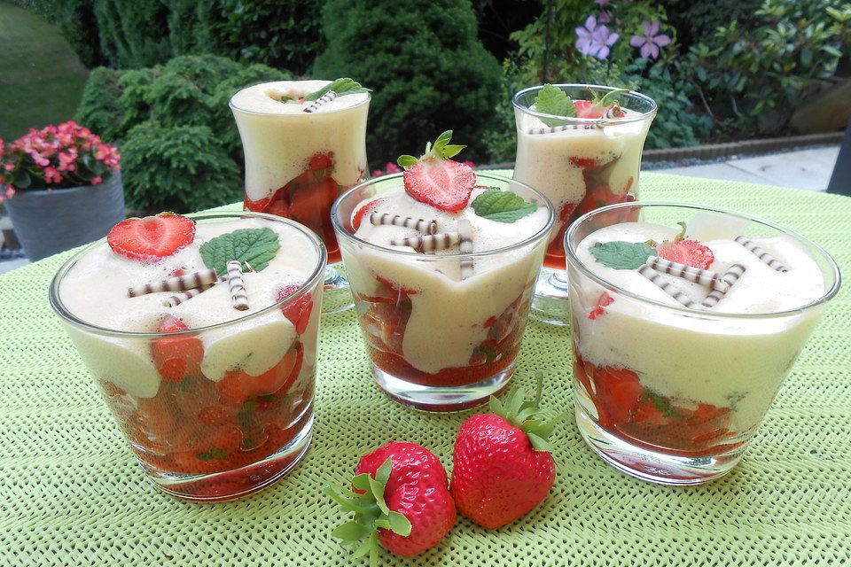 Erdbeeren mit Zabaione