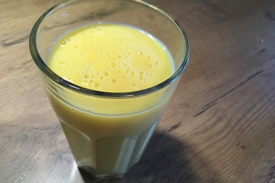 Mango - Smoothie mit Joghurt