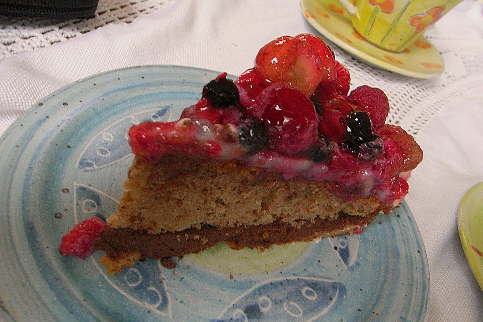 Himbeer - Marzipan - Torte