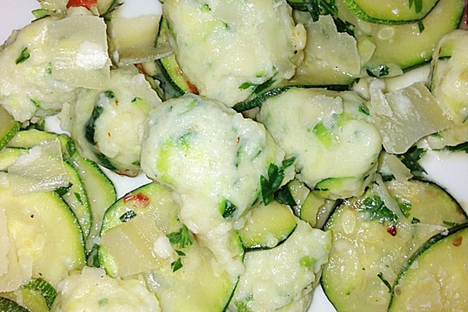 Zucchini - Gnocchi mit Parmesan