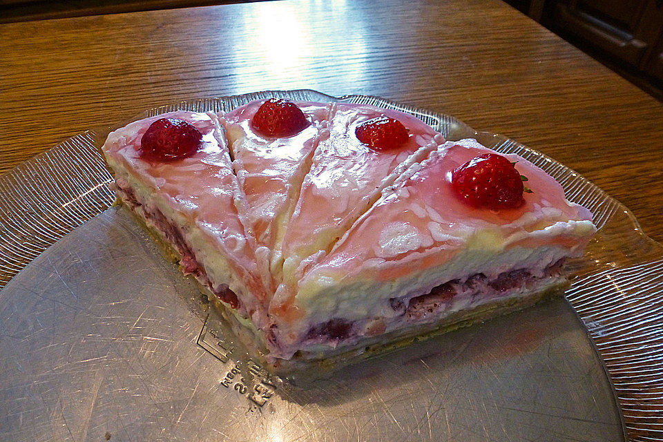 Erdbeertorte mit Frischkäse