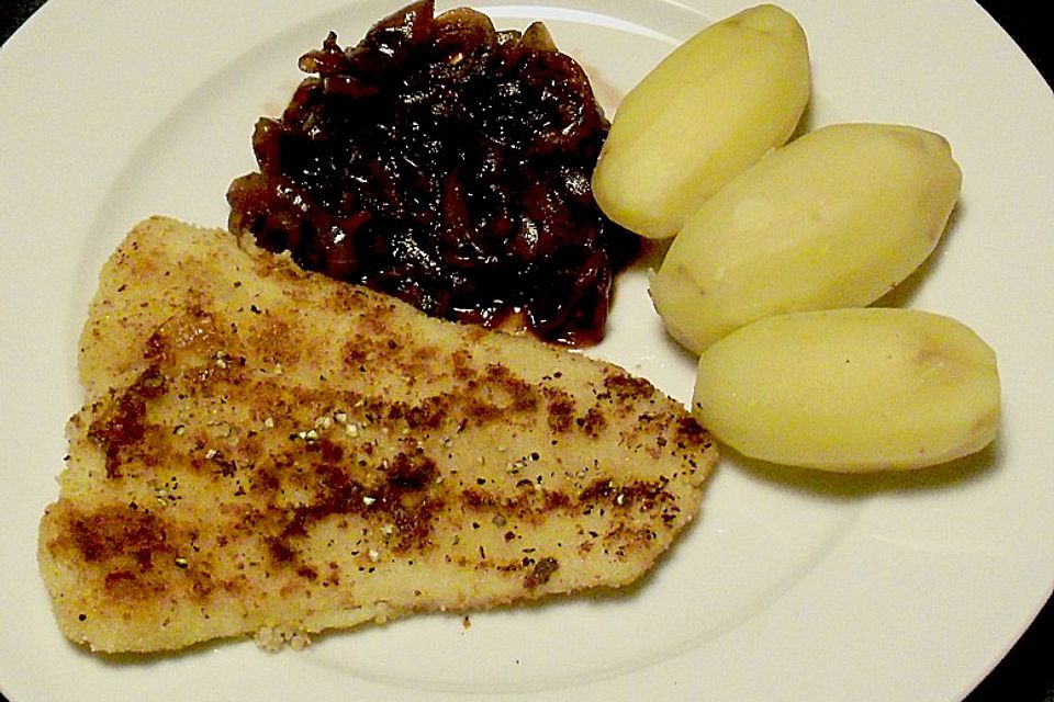 Kabeljaufilet mit Zwiebelgemüse