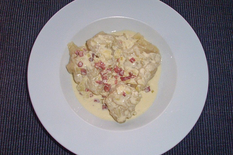 Zwiebel - Speck - Sauce