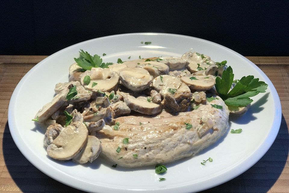 Jägerschnitzel mit frischer Pilzmischung