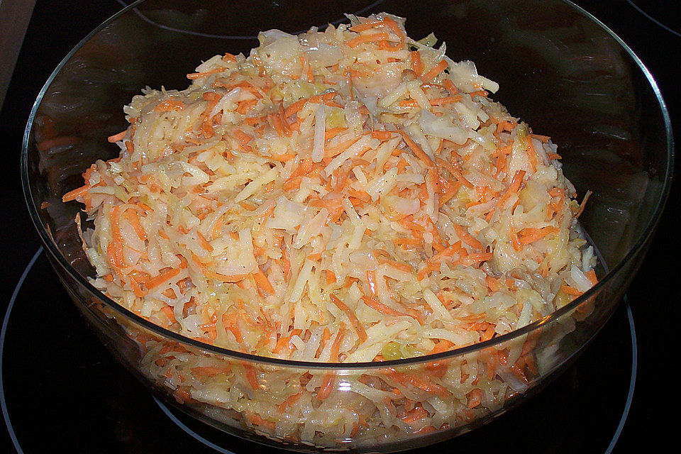 Fruchtiger Sauerkrautsalat