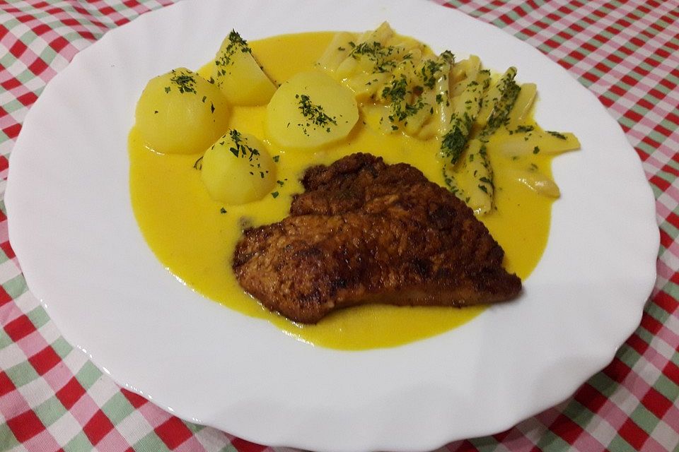 Schnitzel in Gemüse - Rahmsauce