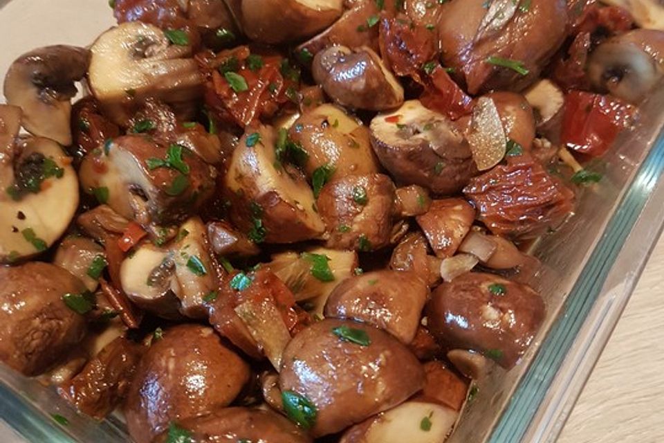 Antipasti mit Champignons