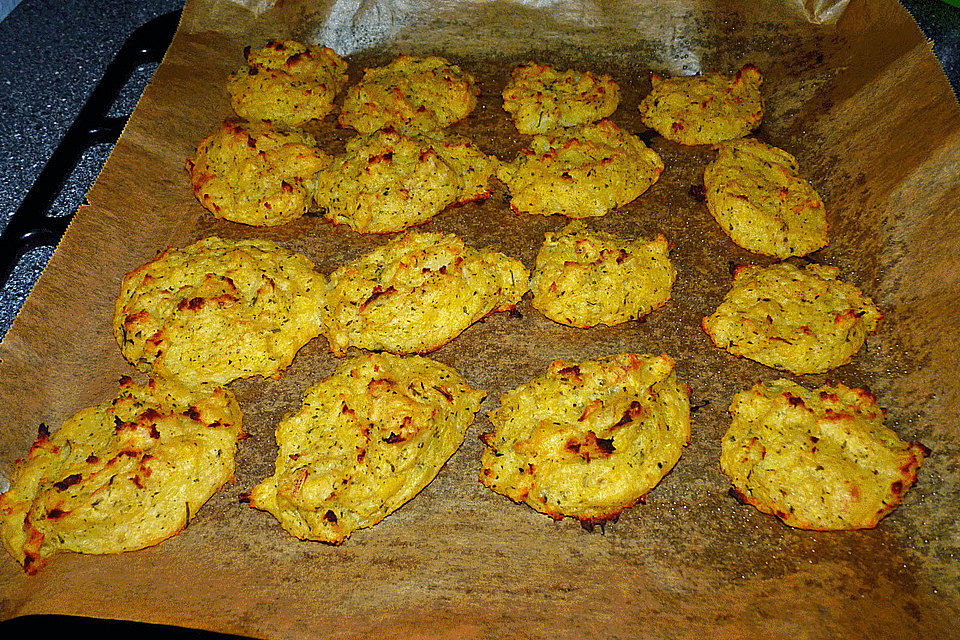 Blumenkohl - Bällchen in Tomatensoße