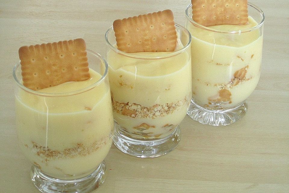 Vanille - Pudding mit Butterkeksen