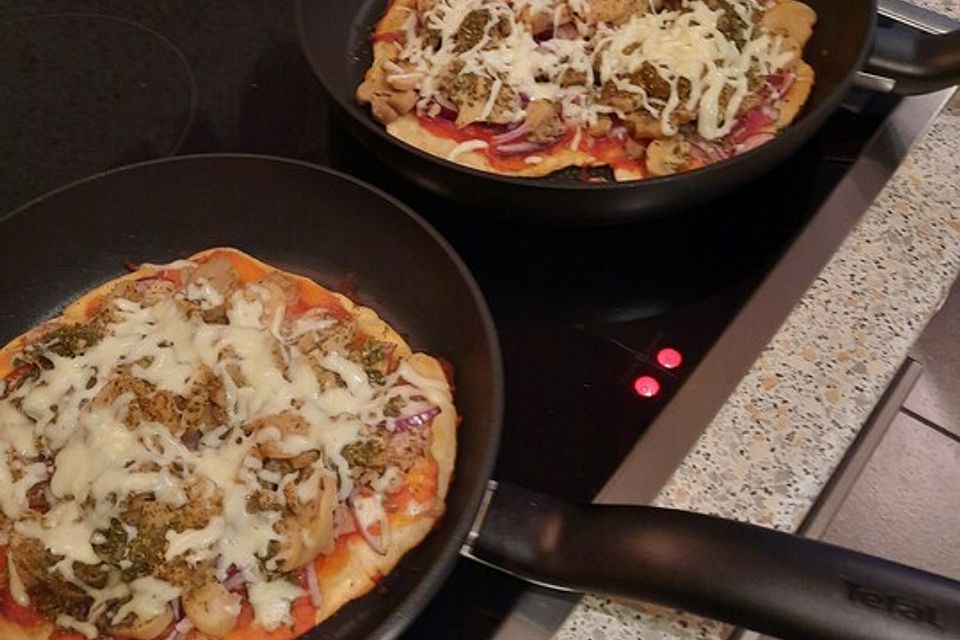 Binchens leichte Pfannenpizza