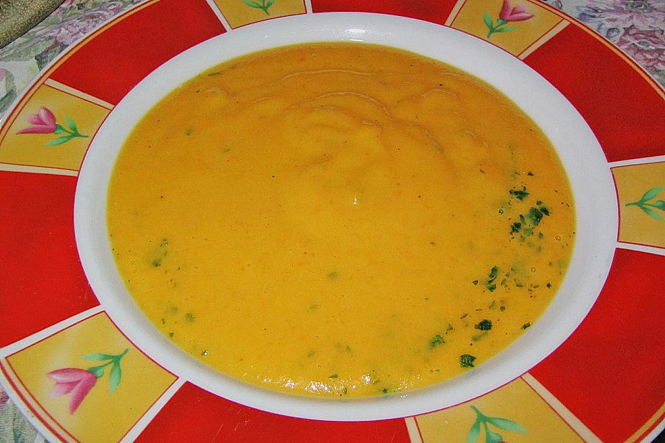 Karotten - Lindenblüten - Suppe