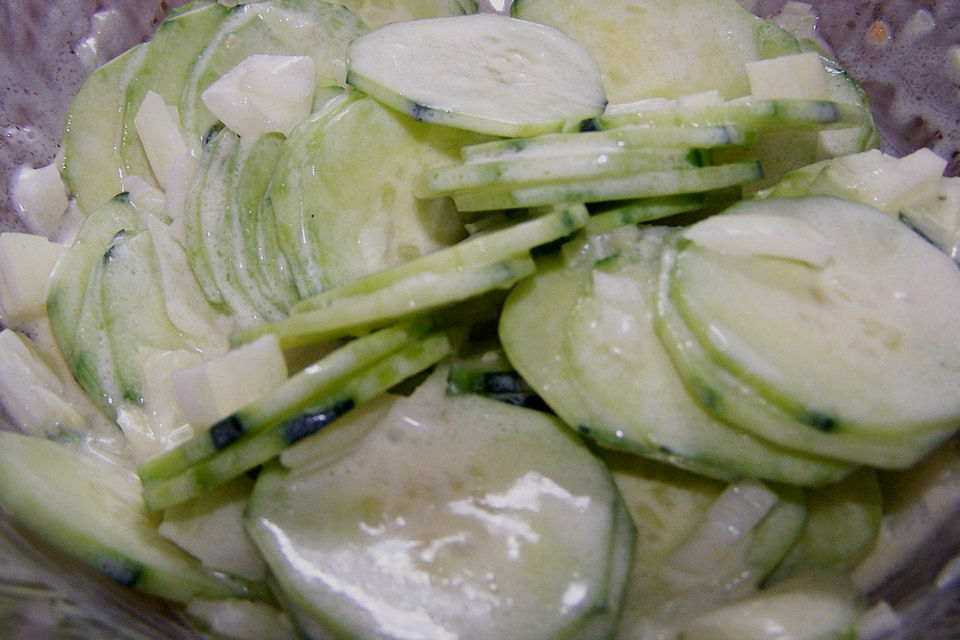 Gurkensalat mit Joghurt