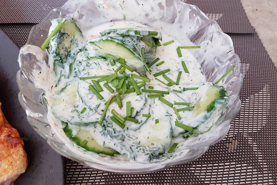 Gurkensalat mit Joghurt