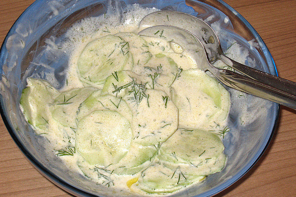 Gurkensalat mit Joghurt