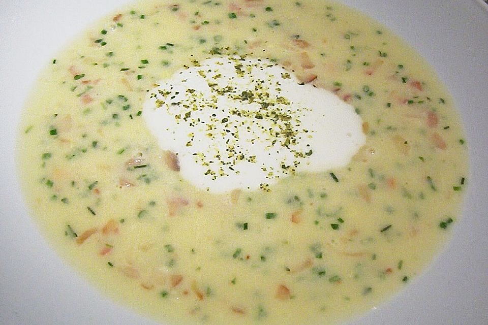 Saarländische Kartoffelsuppe