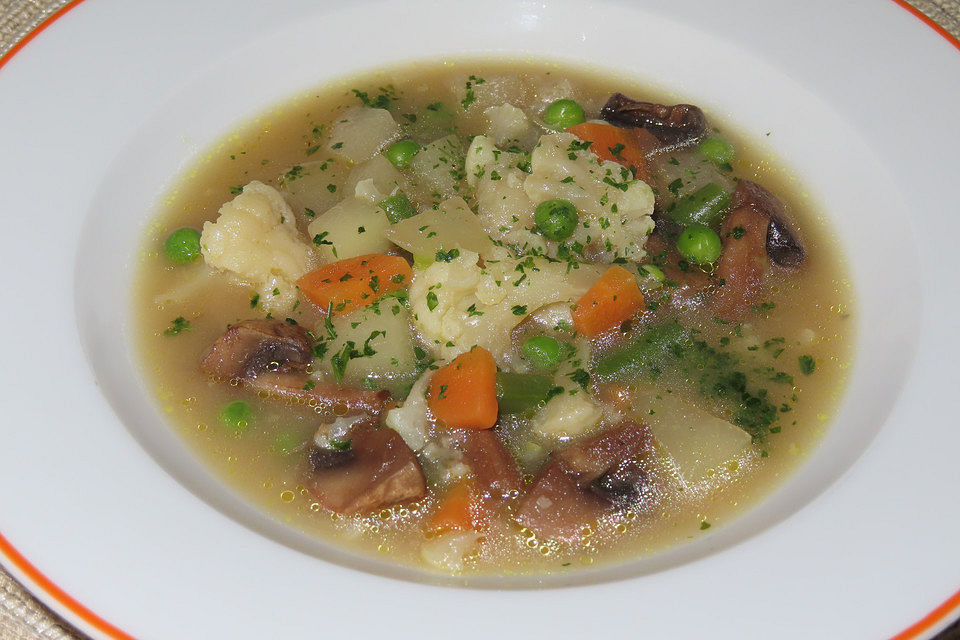 Gebundene Gemüsesuppe