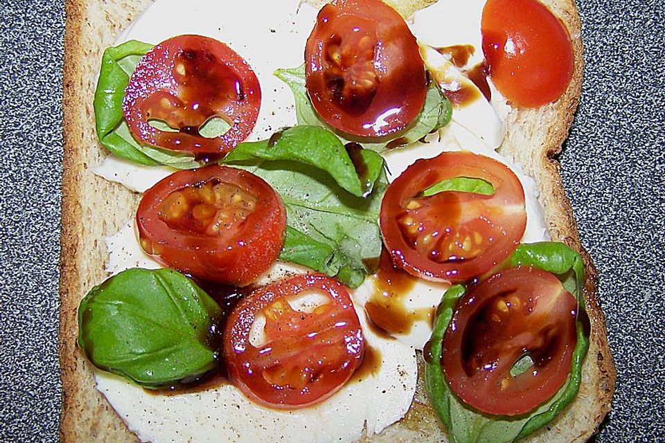 Tomate Mozzarella Sandwich