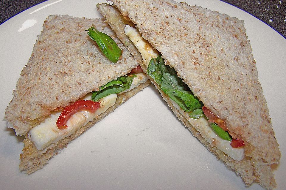 Tomate Mozzarella Sandwich