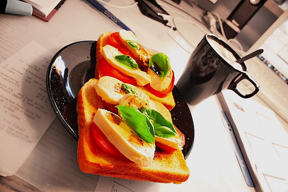 Tomate Mozzarella Sandwich