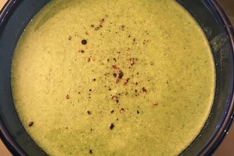 Brokkoli - Creme - Suppe LIGHT