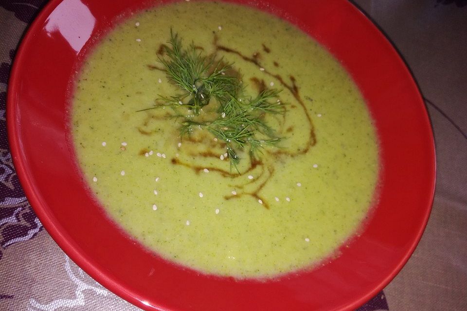 Brokkoli - Creme - Suppe LIGHT