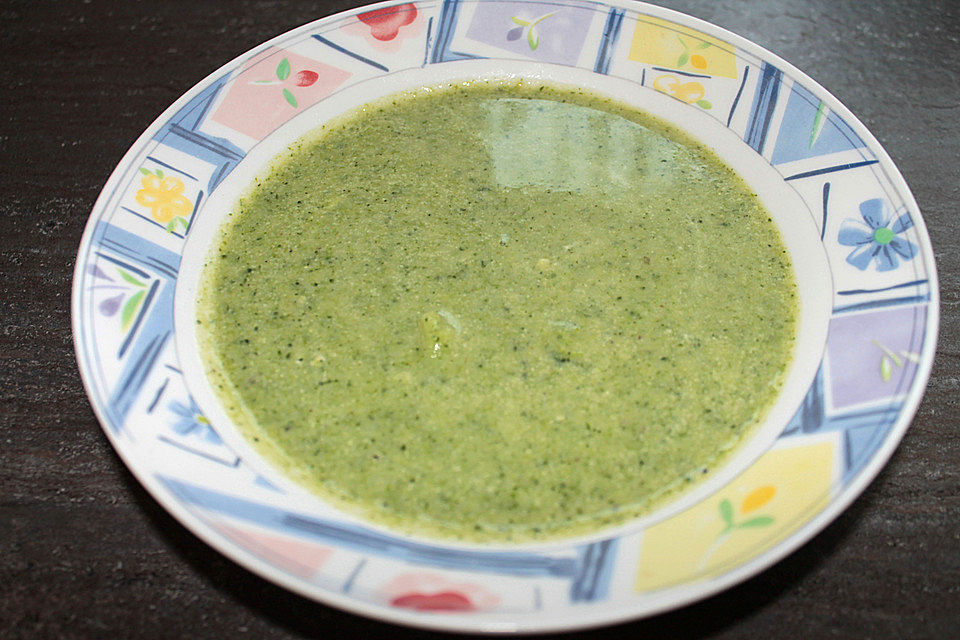 Brokkoli - Creme - Suppe LIGHT