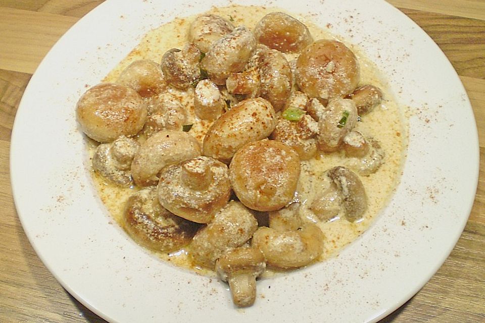 Champignons mit Knoblauchsoße