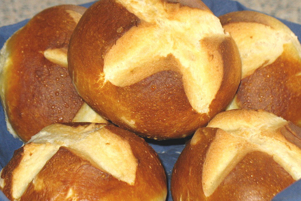 Laugenbrötchen