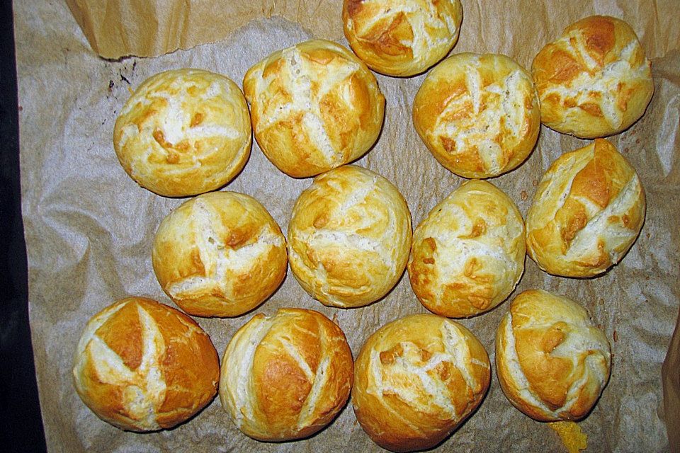 Laugenbrötchen